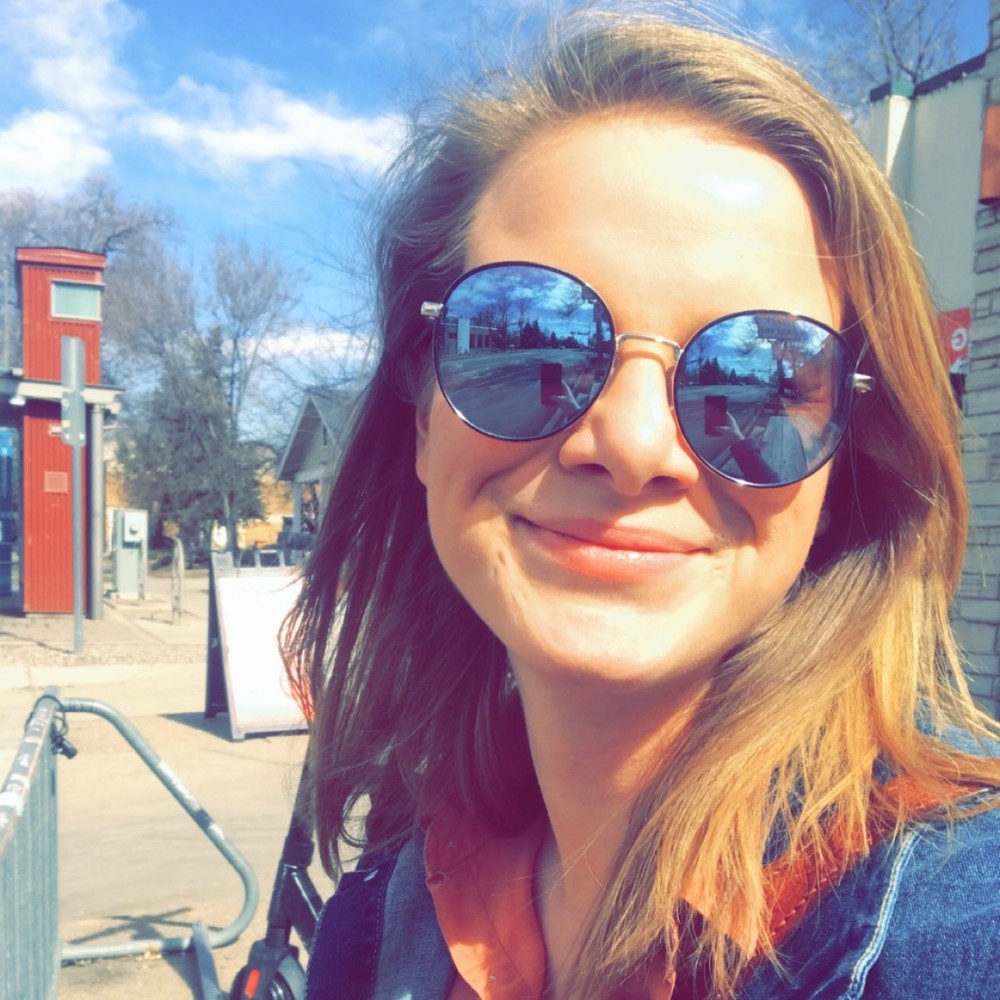 Meet your Posher, Hayley